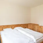 Cosy 3 Bedroom Balcony Free Parking Fast Wifi *