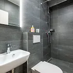 Cosy 3 Bedroom Balcony Free Parking Fast Wifi * St. Moritz