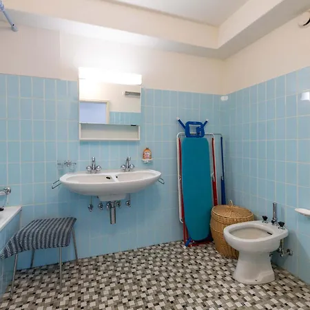 Cosy 3 Bedroom Balcony Free Parking Fast Wifi * Σεντ Μόριτζ