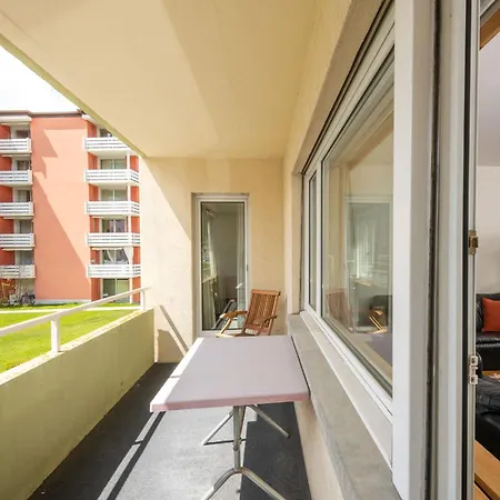 Cosy 3 Bedroom Balcony Free Parking Fast Wifi *