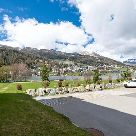 Διαμέρισμα Cosy 3 Bedroom Balcony Free Parking Fast Wifi *