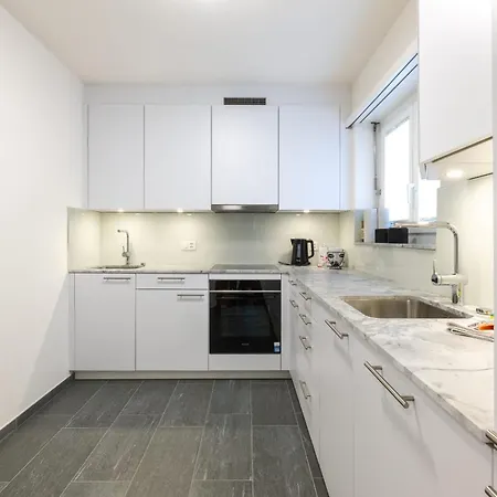 Apartman Cosy 3 Bedroom Balcony Free Parking Fast Wifi *