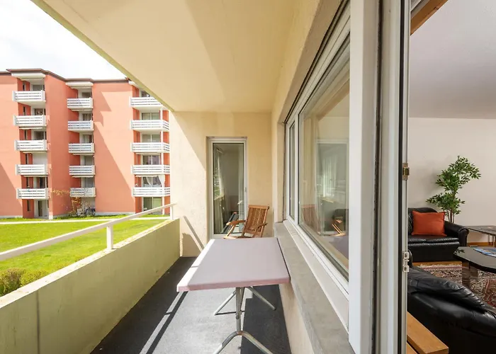 Cosy 3 Bedroom Balcony Free Parking Fast Wifi *