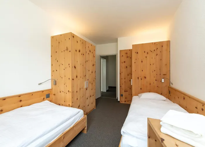 Cosy 3 Bedroom Balcony Free Parking Fast Wifi