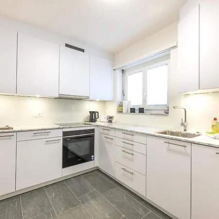 Cosy 3 Bedroom Balcony Free Parking Fast Wifi